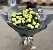 Букет Белые кустовые розы Солинеро в Степаньково