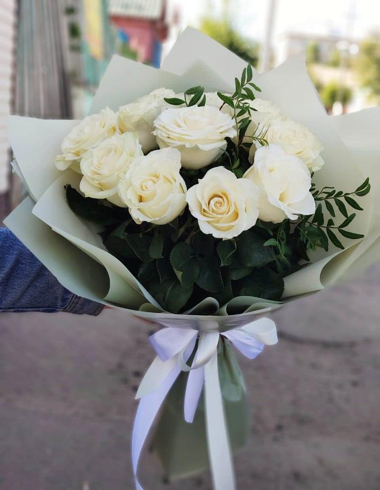 Букет Белые розы Проуд в Степаньково