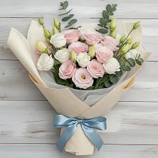 Букет цветов из:  Лизиантусы в Степаньково