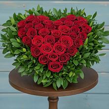 Цветочная композиция из Розы в виде сердца в Степаньково