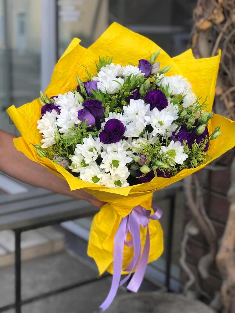 Букет цветов из: Ирисы, Хризантемы и Ромашки в Степаньково