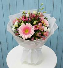 Букет цветов из:  Герберы, Альстромерии и Лизиантусы в Степаньково